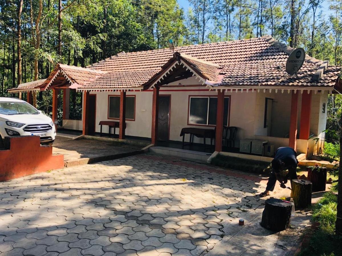 Silver Shadow Homestay Chikmagalur Luaran gambar