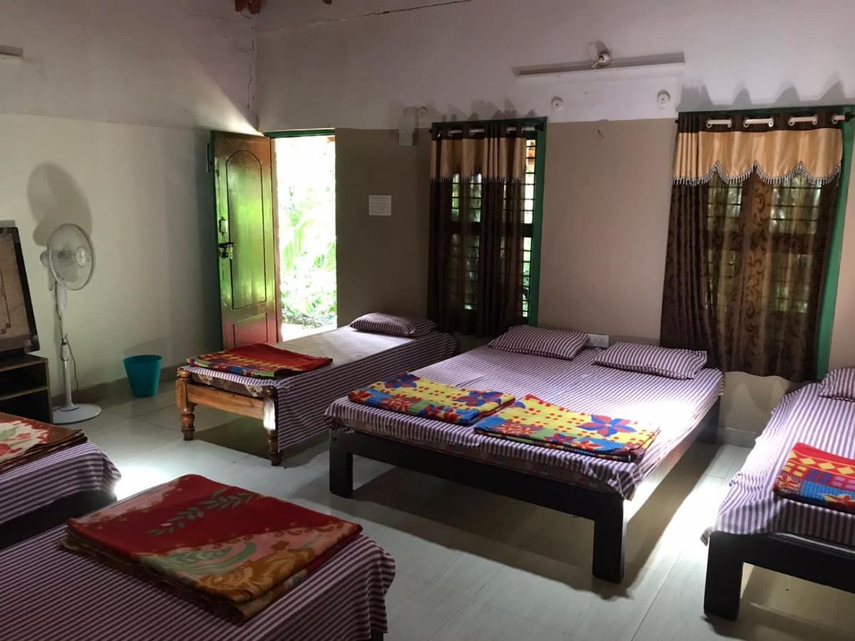 Silver Shadow Homestay Chikmagalur Luaran gambar